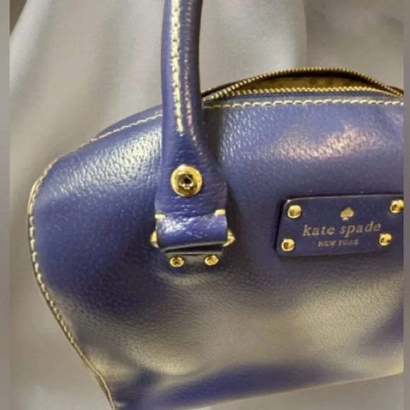 Kate Spade Limited edition Alessa Wellesley holiday blue satchel. - Picture 4 of 14
